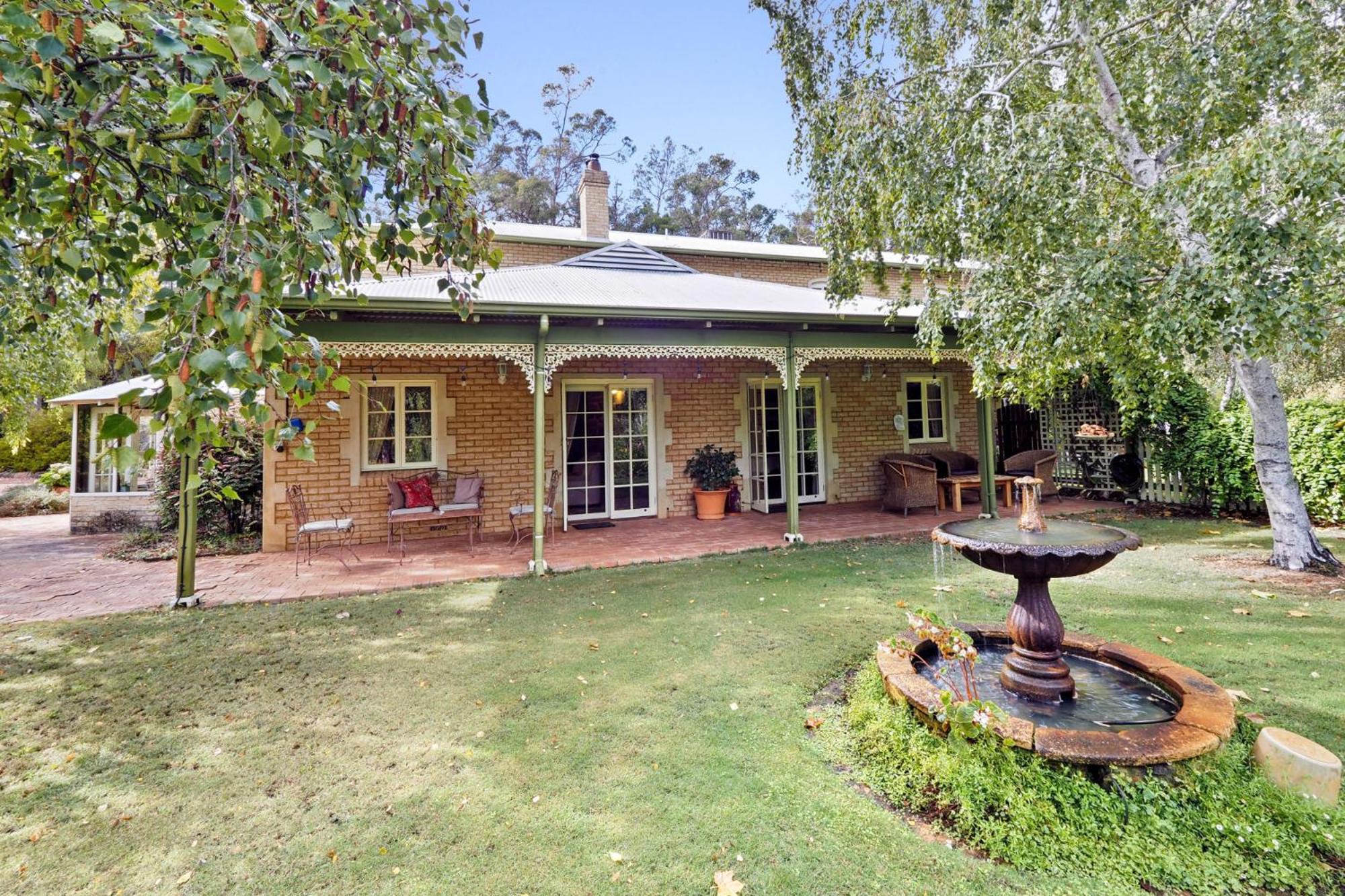 Bed and Breakfast Holberry House à Nannup Extérieur photo